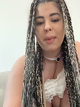 DaianaKimberly live cam on StripChat