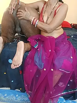INDIANDESIMATURE live cam on StripChat