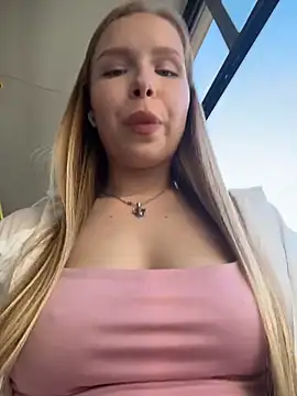 Liza_risky webcam