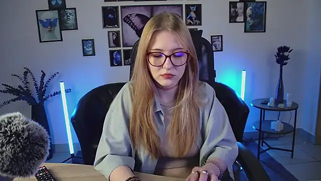 lanafitch - Lanafitch's free webcam - UK Sex Cams