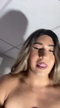 Megan2077 webcam