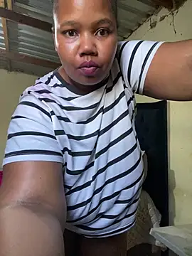 Curvycandy95 webcam
