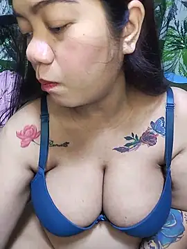 PreggyHotBigBoobs webcam