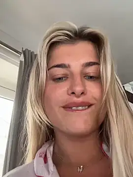 BabyBluexox webcam