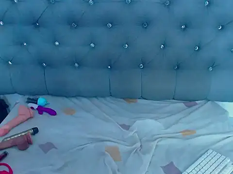 XxMavisSexyHotxX webcam