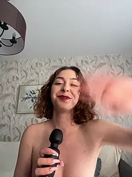 LynaFrost webcam
