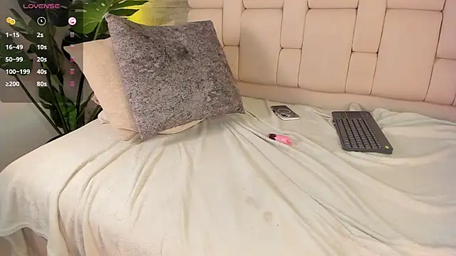 Lilyrousse_ webcam