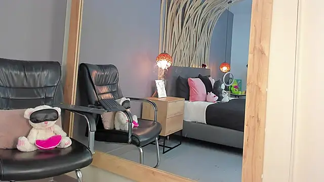 Maddison_Foxxx webcam