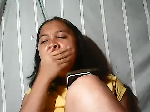Yours_AsianPinayGirl18 webcam