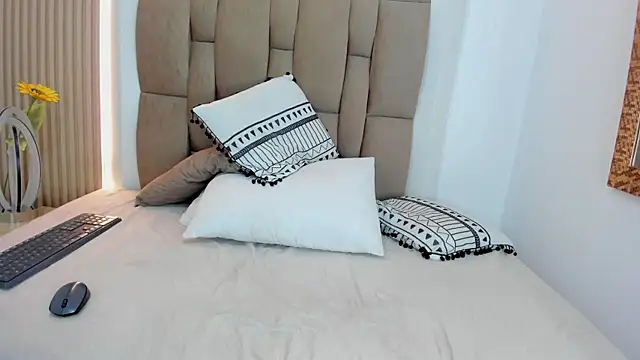 aynara_brown webcam