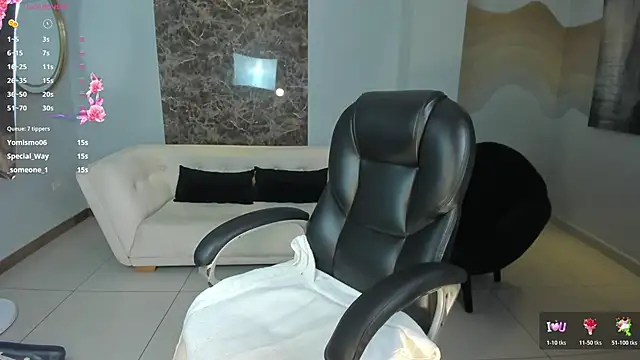 NinaMichelle webcam