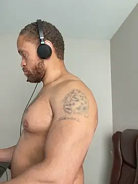 fathero1time - Fathero1time's free webcam - UK Sex Cams