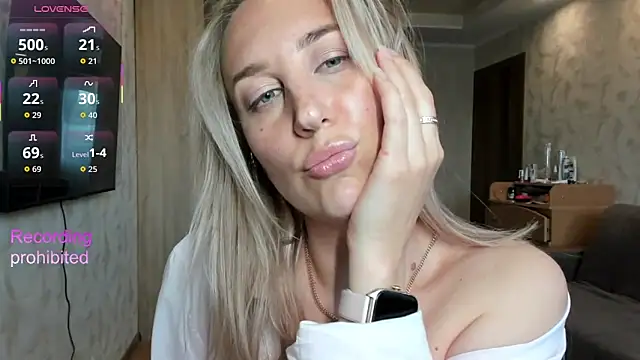 lady_Nati webcam