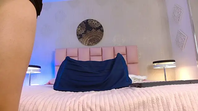 IsabelleDaza webcam