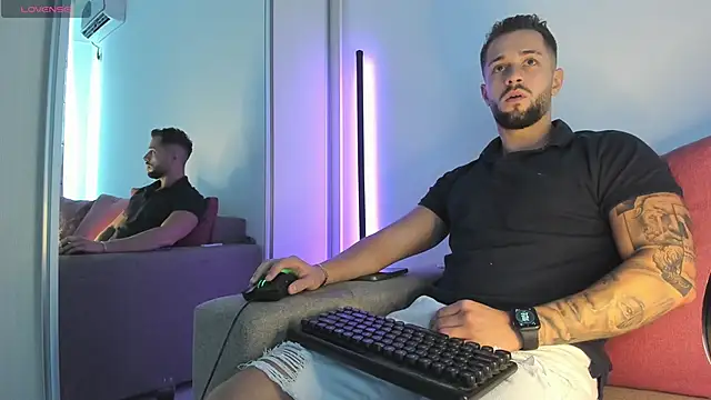 nicholasX1 webcam