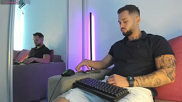 nicholasX1 webcam