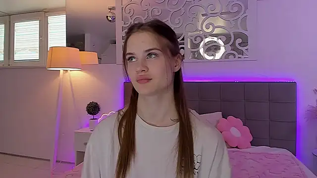 LuisaClover webcam