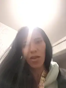 Annitarogers_ webcam