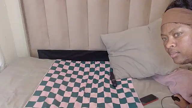 CuteHoney92 webcam