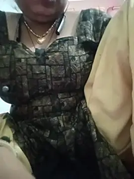 Menka_cut34 webcam