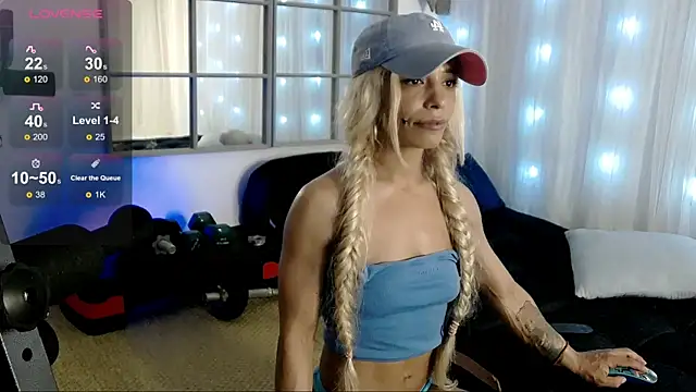 SarahRaynex webcam