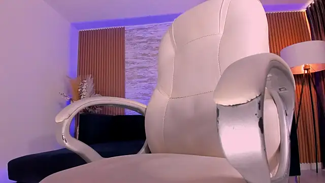 ANGIE-SMITH webcam
