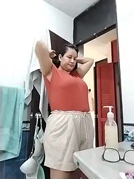keilymadam's live cam