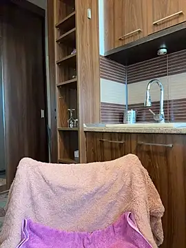 Hotmomcheckk_ webcam