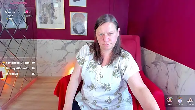 KellyPerfection live cam on StripChat
