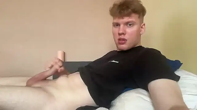 sexybooii6968 webcam