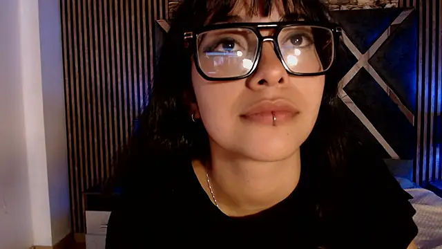 Amy_channel webcam