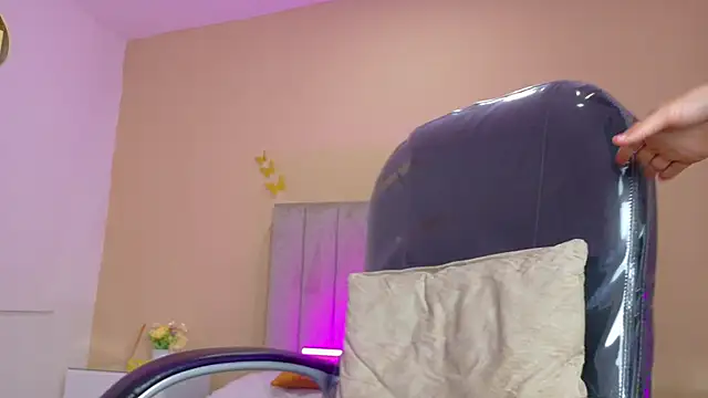 Nascary_Fox webcam