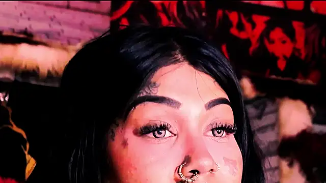 indian_dreamgirl webcam