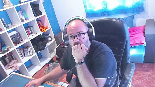 ravingr4d4 live cam on StripChat