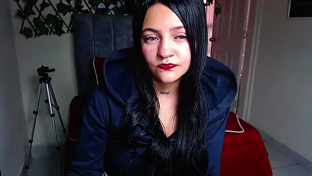Violettasquirt webcam