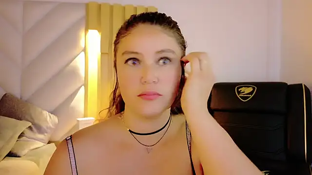 Anaise_latif webcam