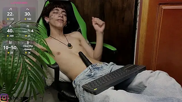 Matty_Sparkk live cam on StripChat