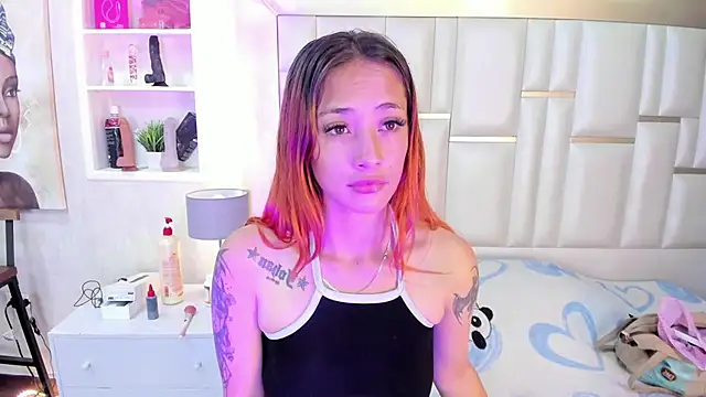 ZoeTaylorl webcam