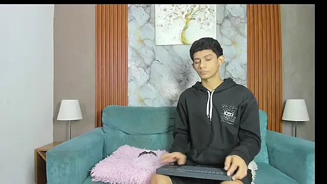 TWINKS_BOYSX live cam on StripChat