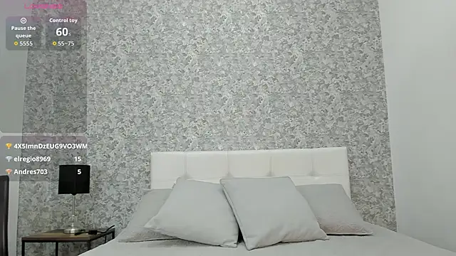 Emilie_Martinez webcam