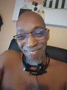 Lonelynudist59 webcam