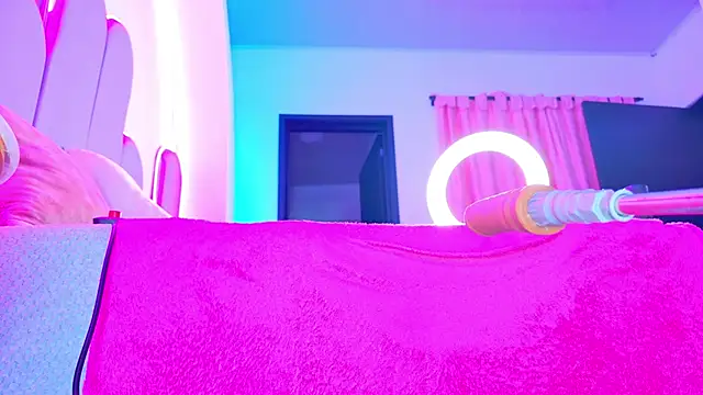 NathaxaLeans webcam