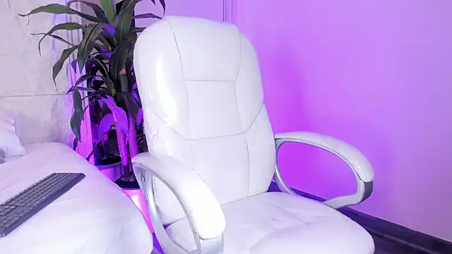 candyshiw - CandyShiw's free webcam - UK Sex Cams