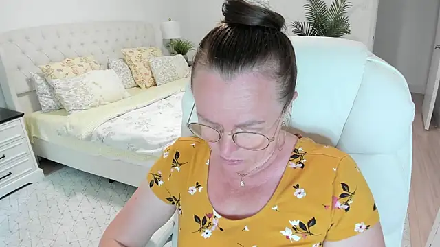 Vika73 webcam