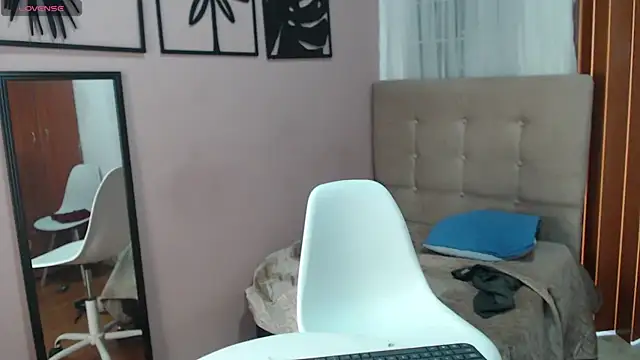 amara_rousse1 webcam