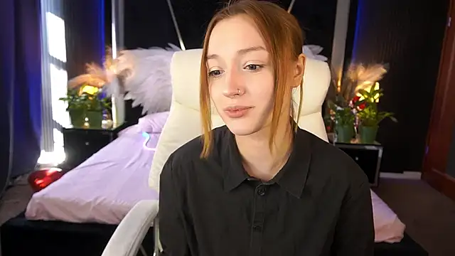 LizzaMoonn webcam