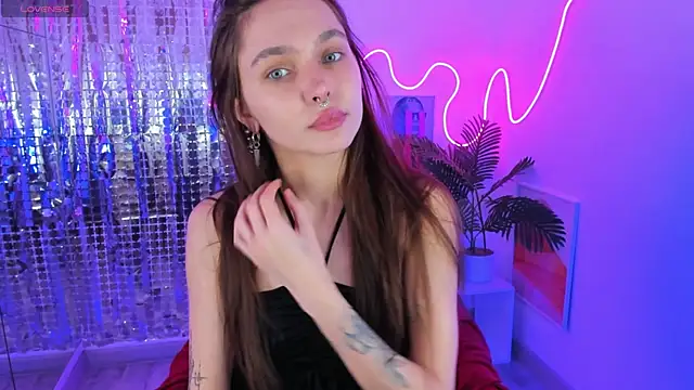 ChloeSunny webcam