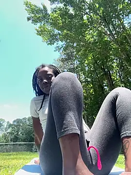 thechocolatepeach live sex cam