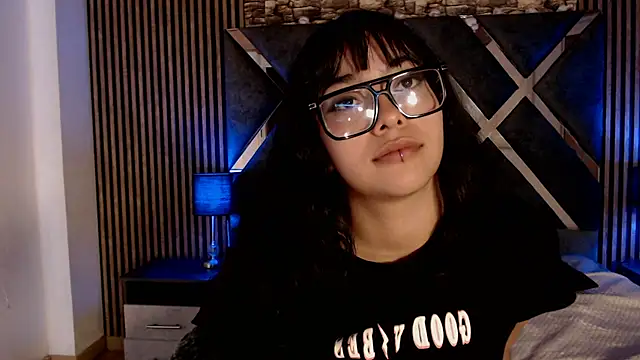 Amy_channel webcam