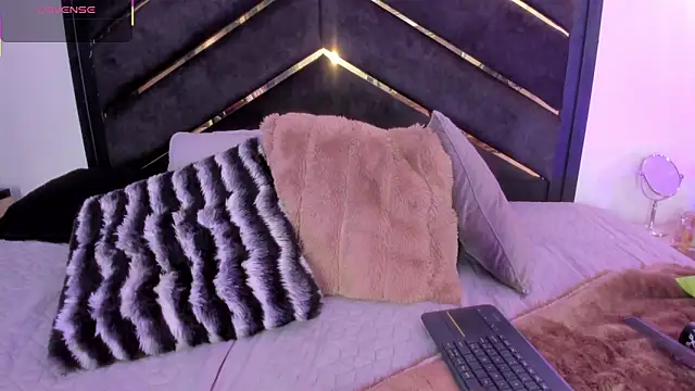 april_jones05 webcam